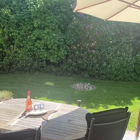 Holiday Home In Kappeln With Swimming Pool Ferienhaus *